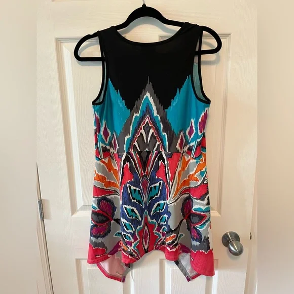 ECI Multicolor Abstract Tank Top - Picture 2 of 5